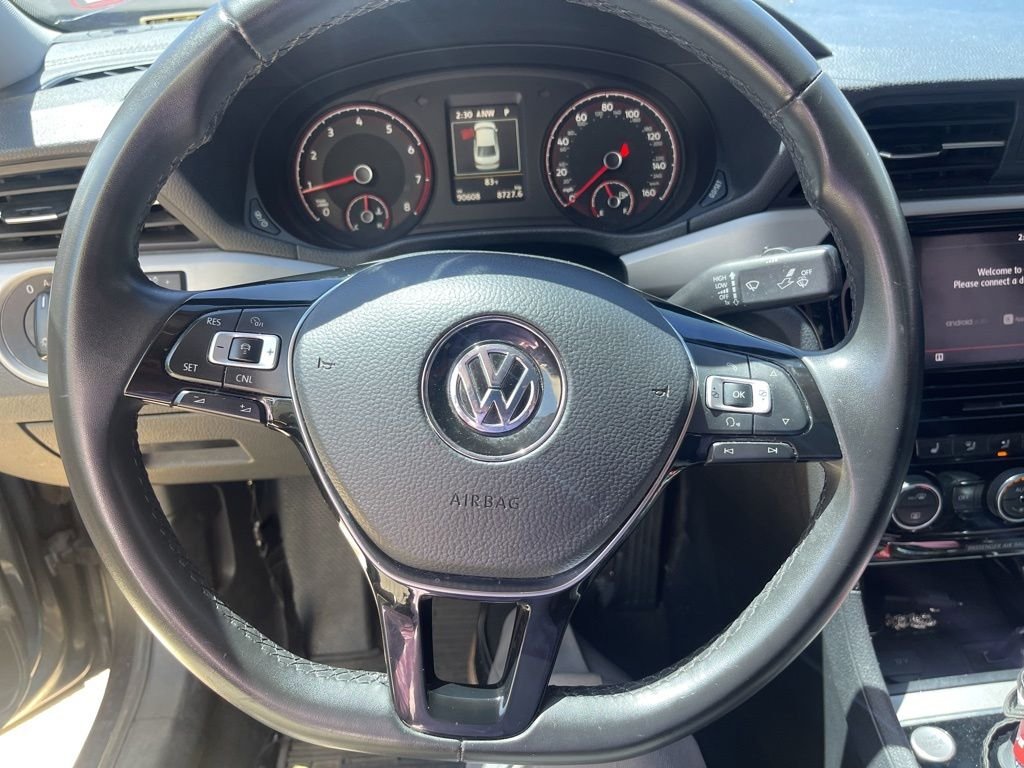 Used 2021 Gray Volkswagen 2.0T SE image 40
