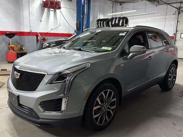 2023 Cadillac XT5 AWD Sport's photo