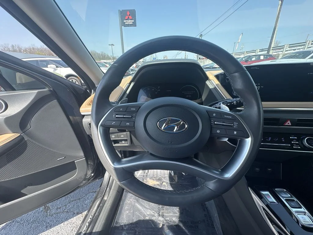 Used 2023 Gray Hyundai Limited image 11