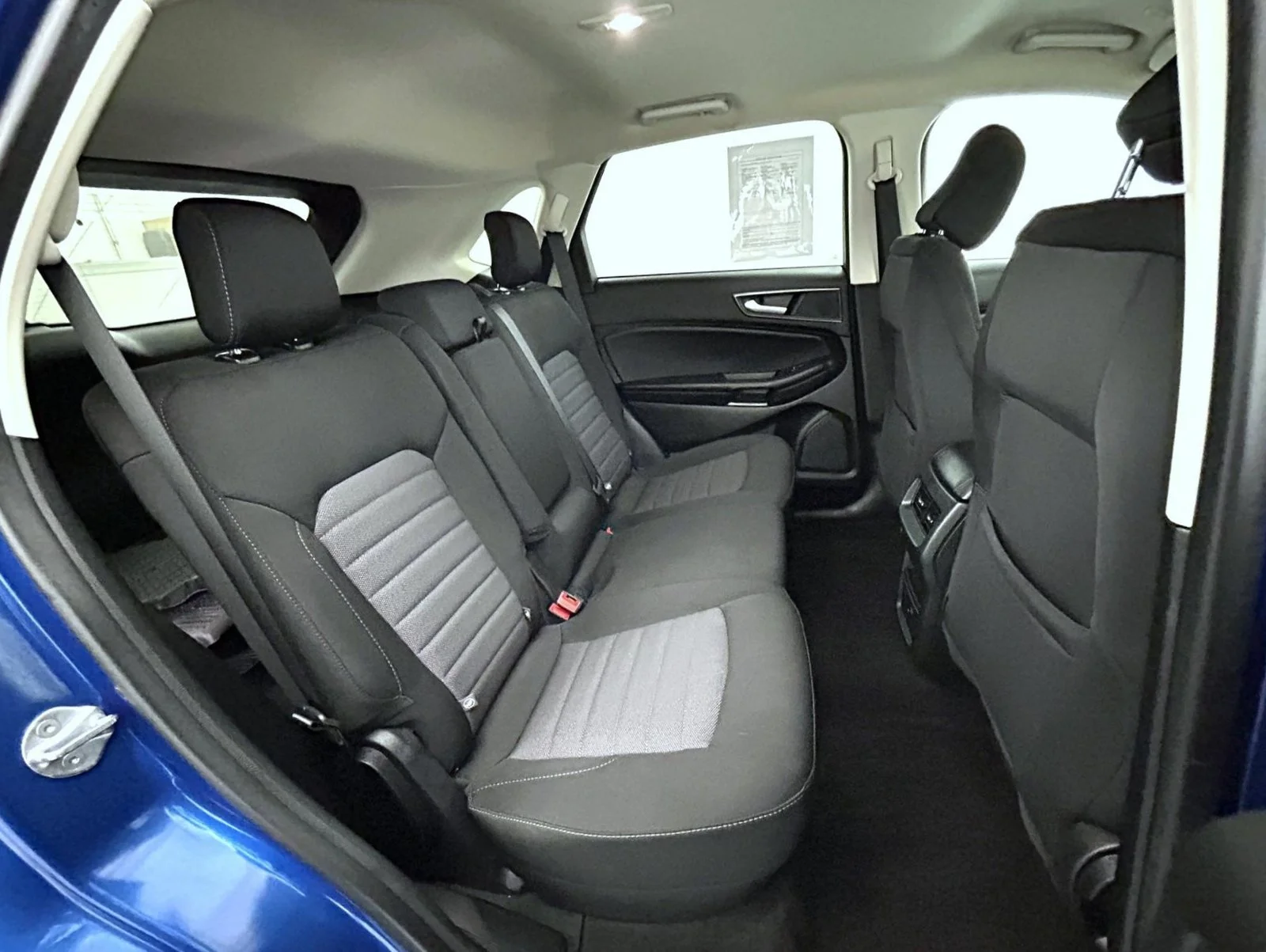 Used 2024 Blue Ford SE image 18
