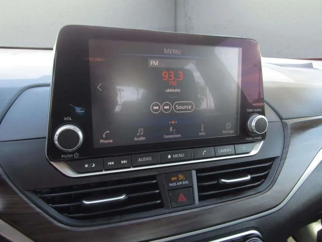Used 2024 Gun Metallic Nissan 2.5 SV image 17