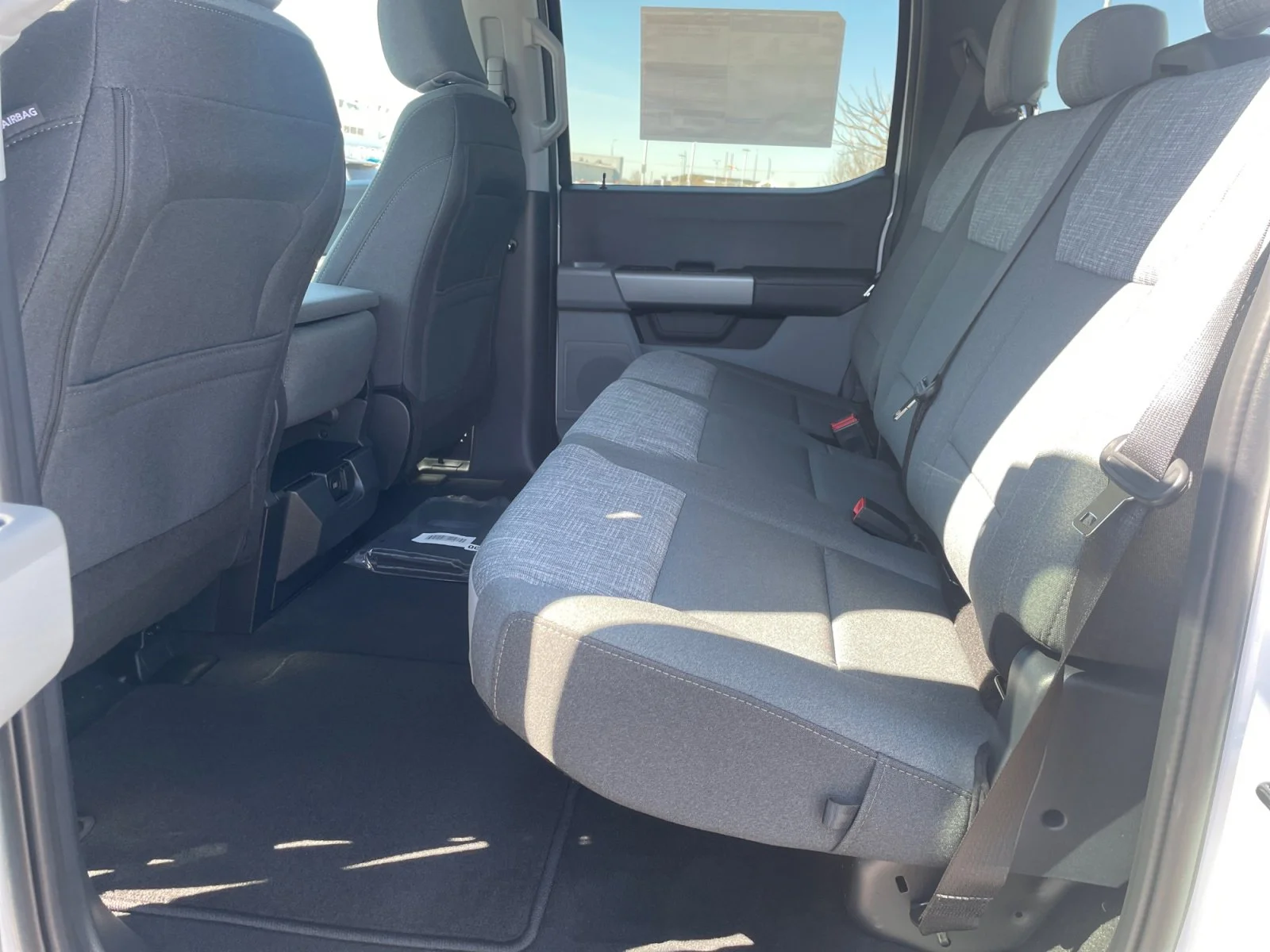 New 2026 Oxford White Ford XLT image 18