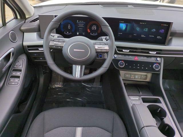 New 2026 Silver Hyundai SEL Sport image 15
