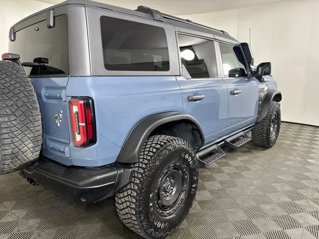 Used 2023 Azure Gray Metallic Tri-Coat Ford Everglades image 3