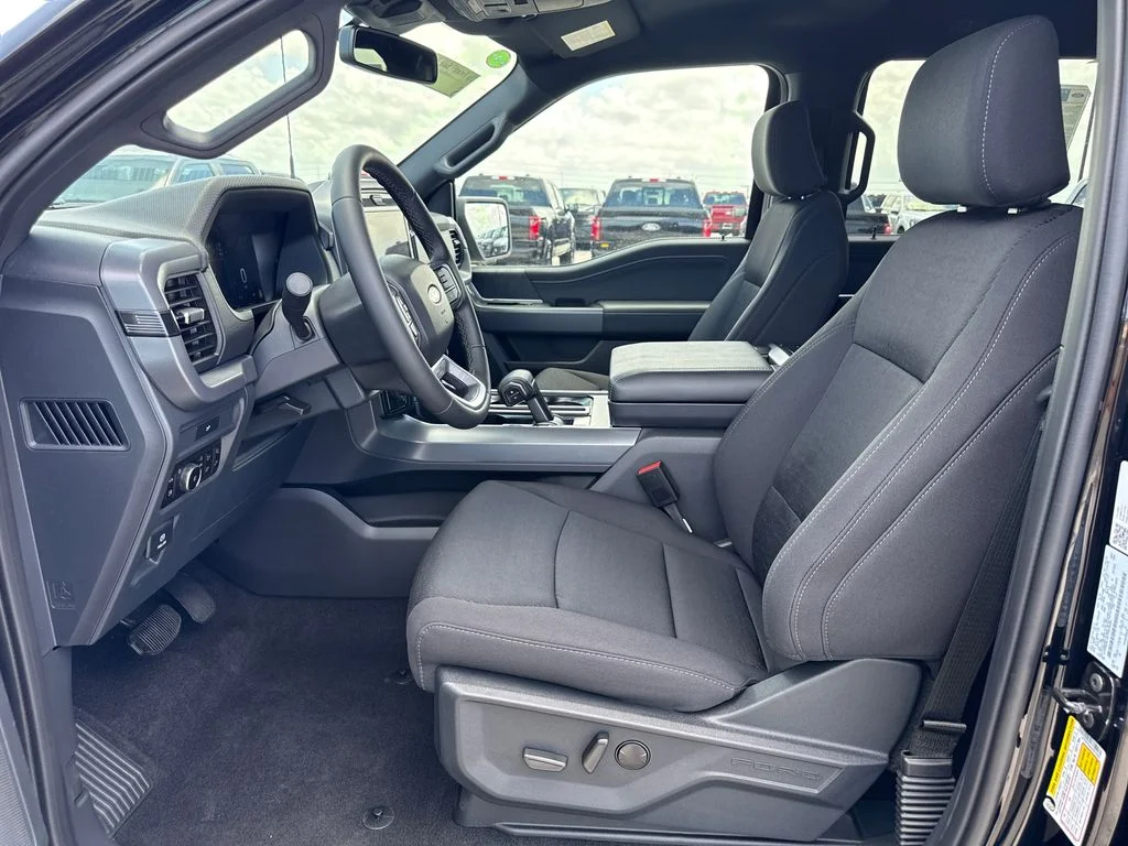 New 2026 Black Ford XLT image 34