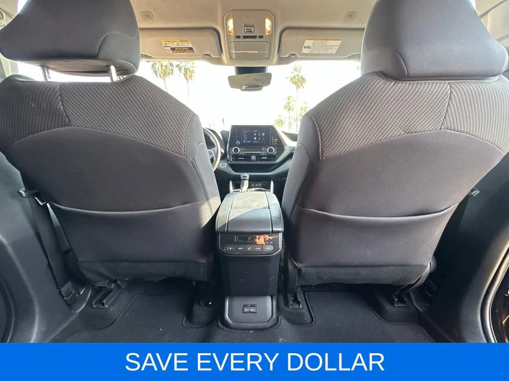 Used 2023 Black Toyota L image 22