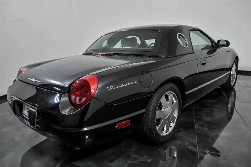 2002 Ford Thunderbird Deluxe - Photo 10
