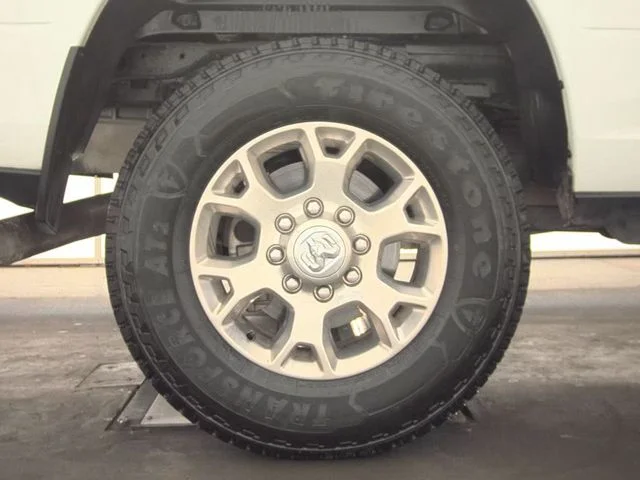 Used 2024 White Ram Laramie image 10