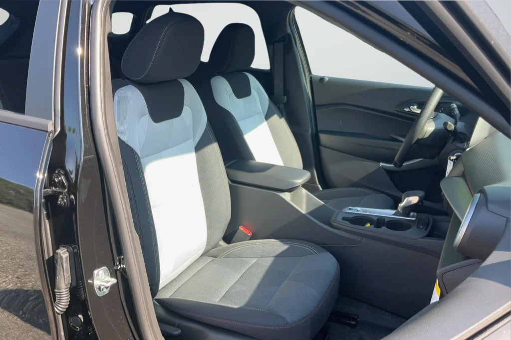 2026 Chevrolet Trax RS - Photo 18