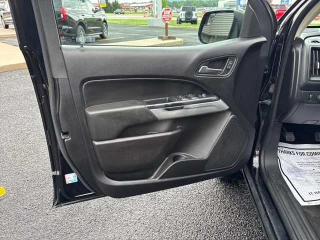 Used 2018 Black Chevrolet LT image 16