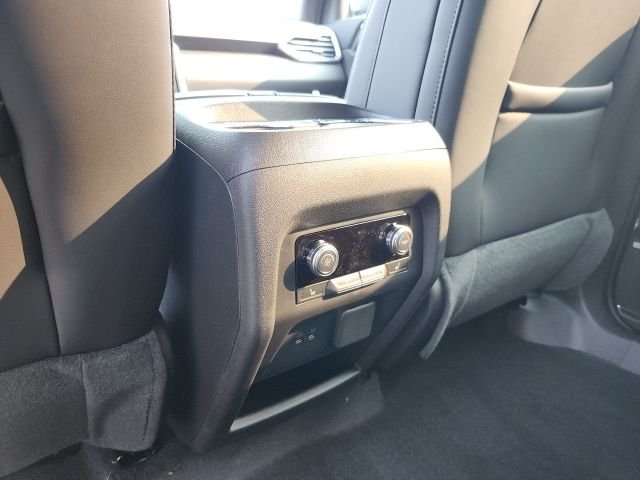 2025 GMC Acadia Elevation - Photo 18