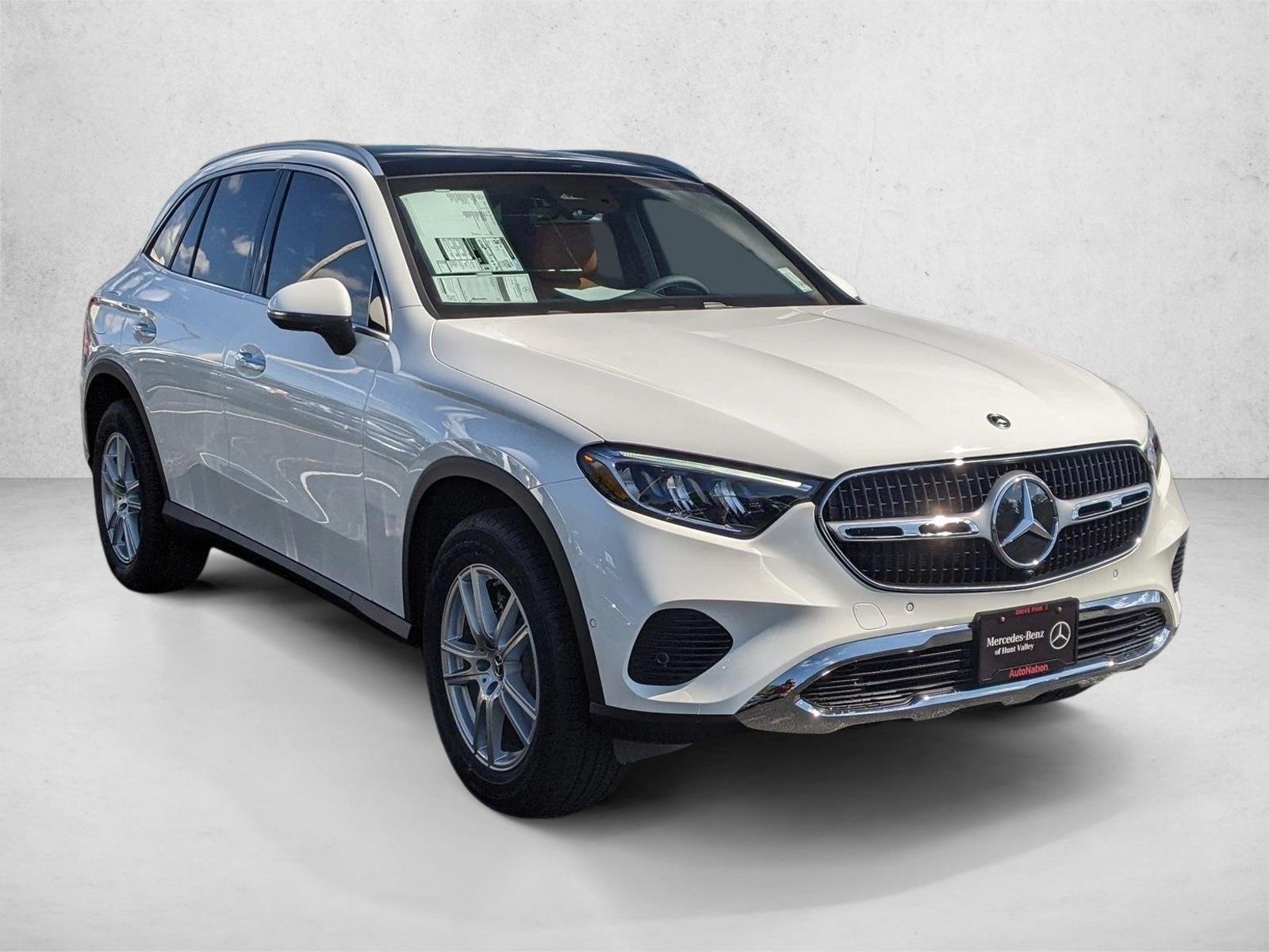 Certified Used 2026 Polar White Mercedes-Benz GLC 300 image 6