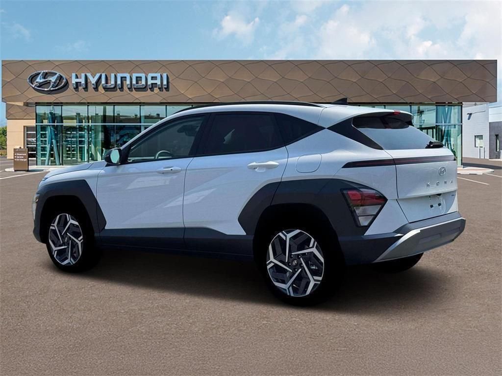 Used 2026 White Hyundai SEL Premium image 4
