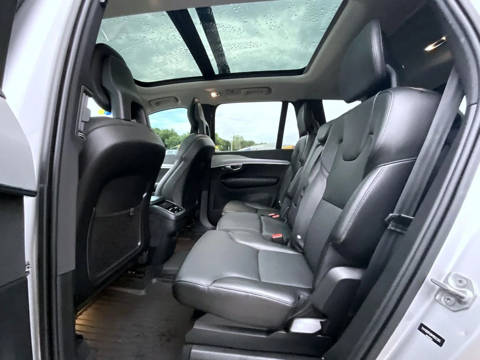 Used 2021 Silver Volvo T5 Momentum image 24