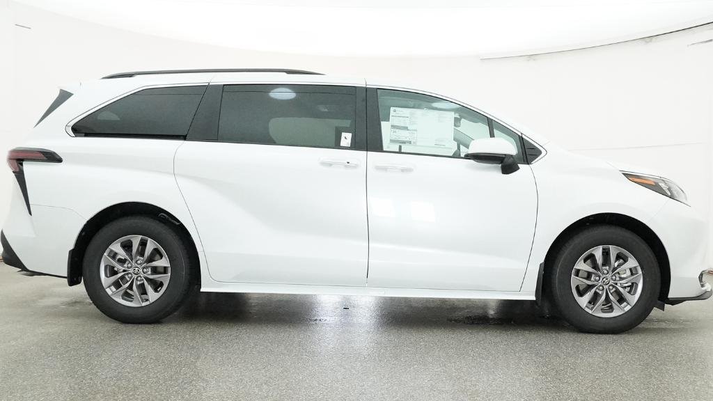 New 2026 Wind Chill Pearl Toyota XLE image 7