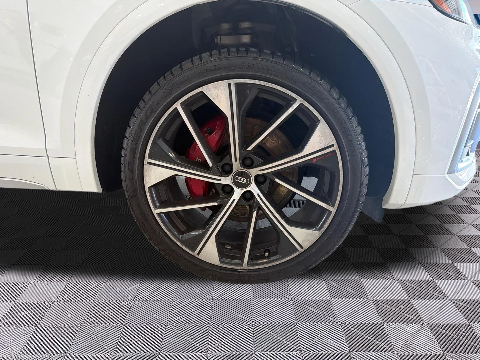 Used 2022 White Audi SQ5 Technik image 2
