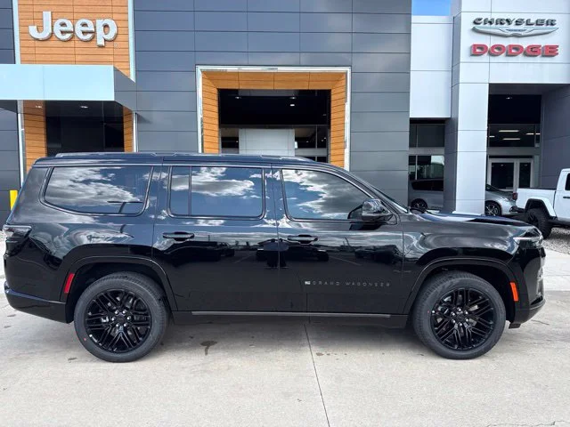 New 2026 Black Jeep Limited Reserve image 2