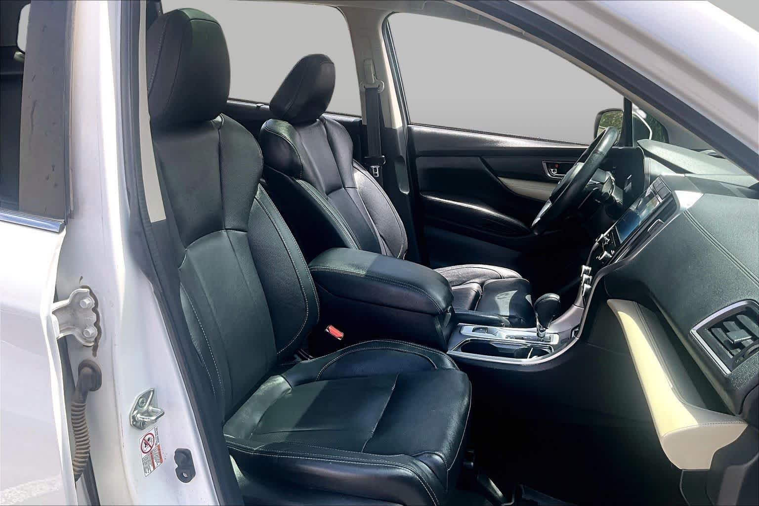 Used 2020 Crystal White Pearl Subaru Limited image 8