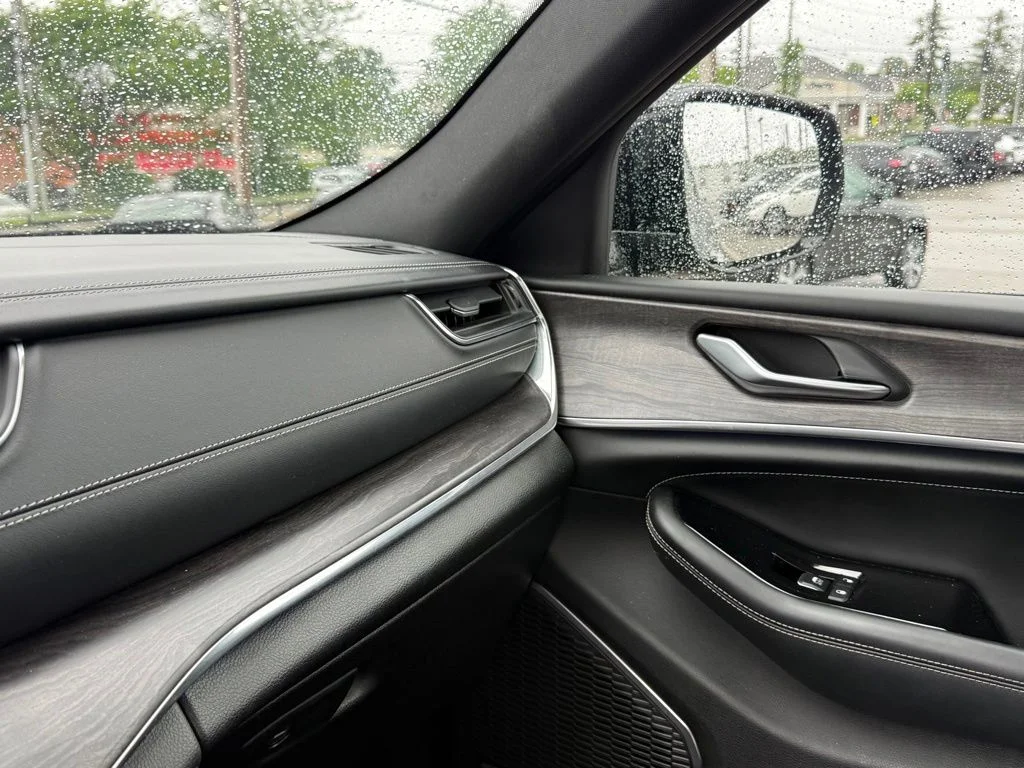 Used 2023 Black Jeep Overland image 22