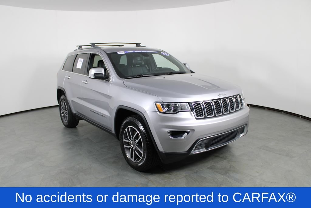 Used 2019 Silver Jeep Limited image 4