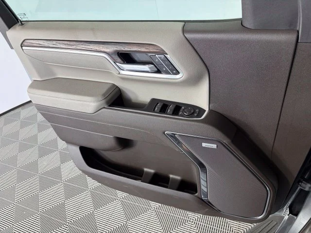 2026 GMC Sierra 1500 SLT - Photo 17