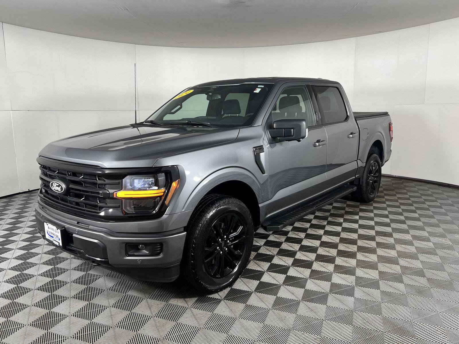 Used 2024 Carbonized Gray Ford XLT image 4