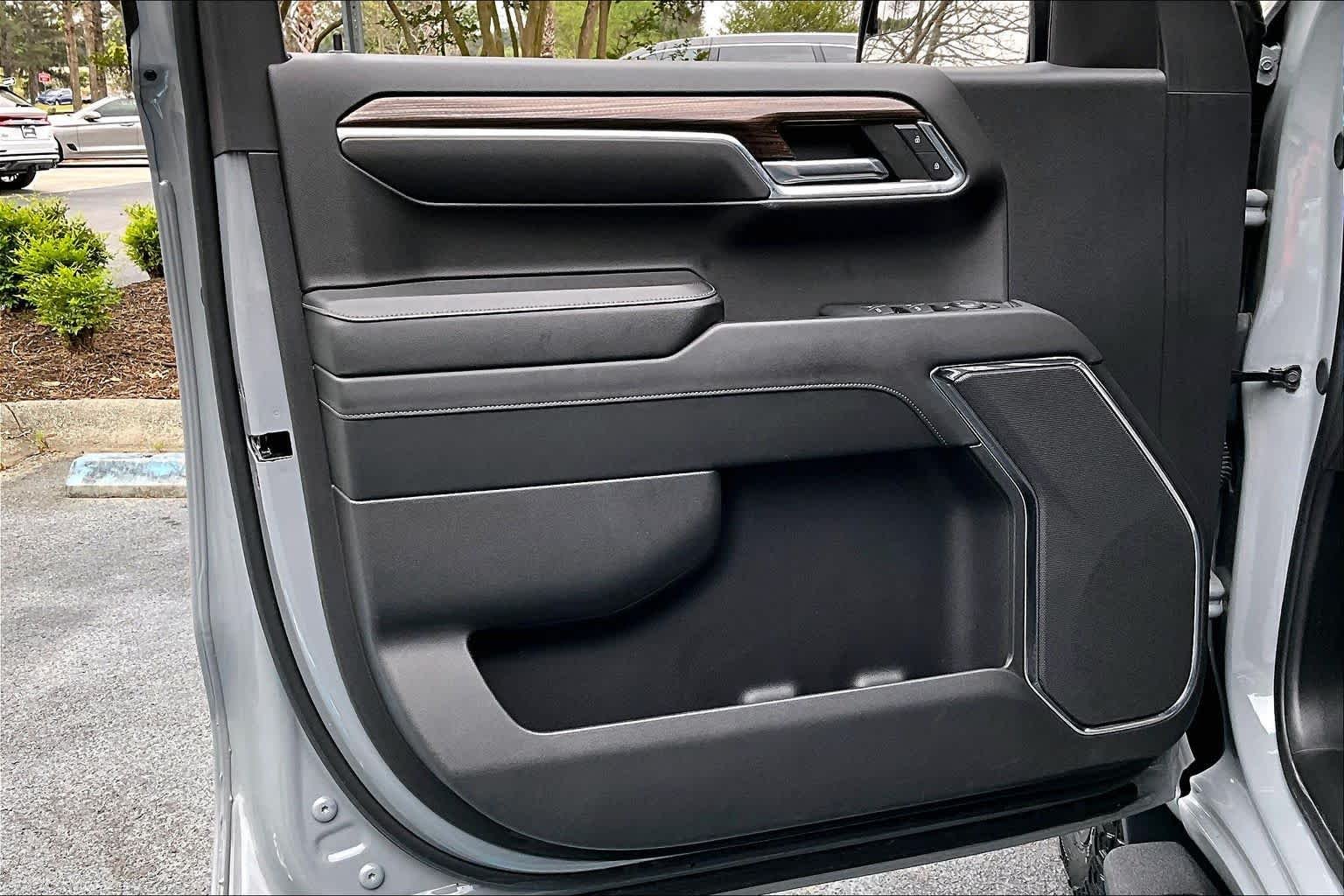 Used 2024 Slate Gray Metallic Chevrolet LT Trail Boss image 21