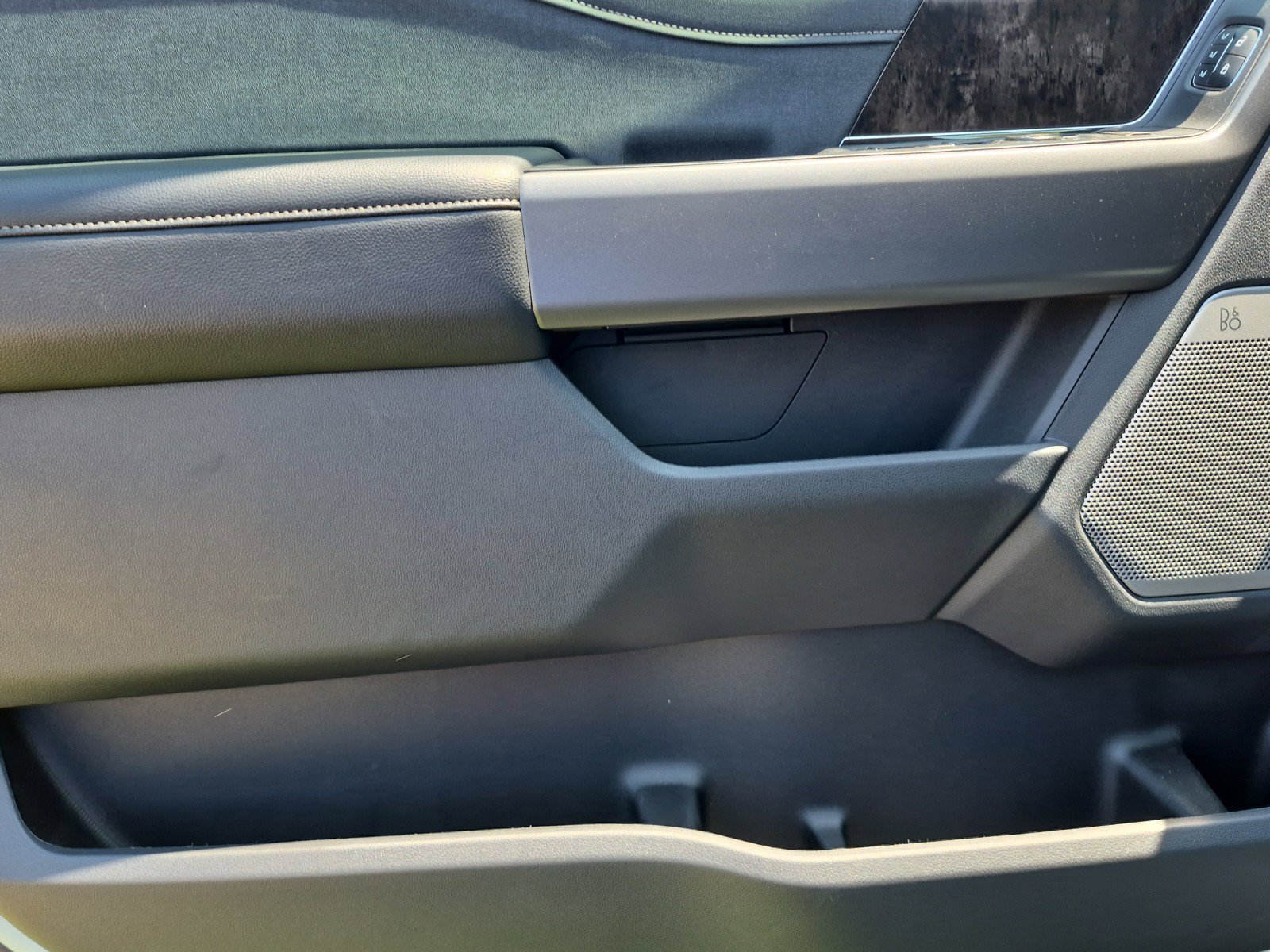 New 2026 Avalanche Ford F-250® Lariat® image 21