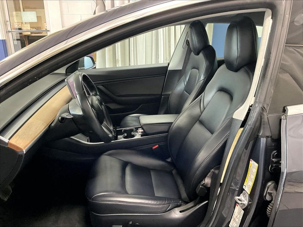 Used 2018 Gray Tesla Long Range image 10