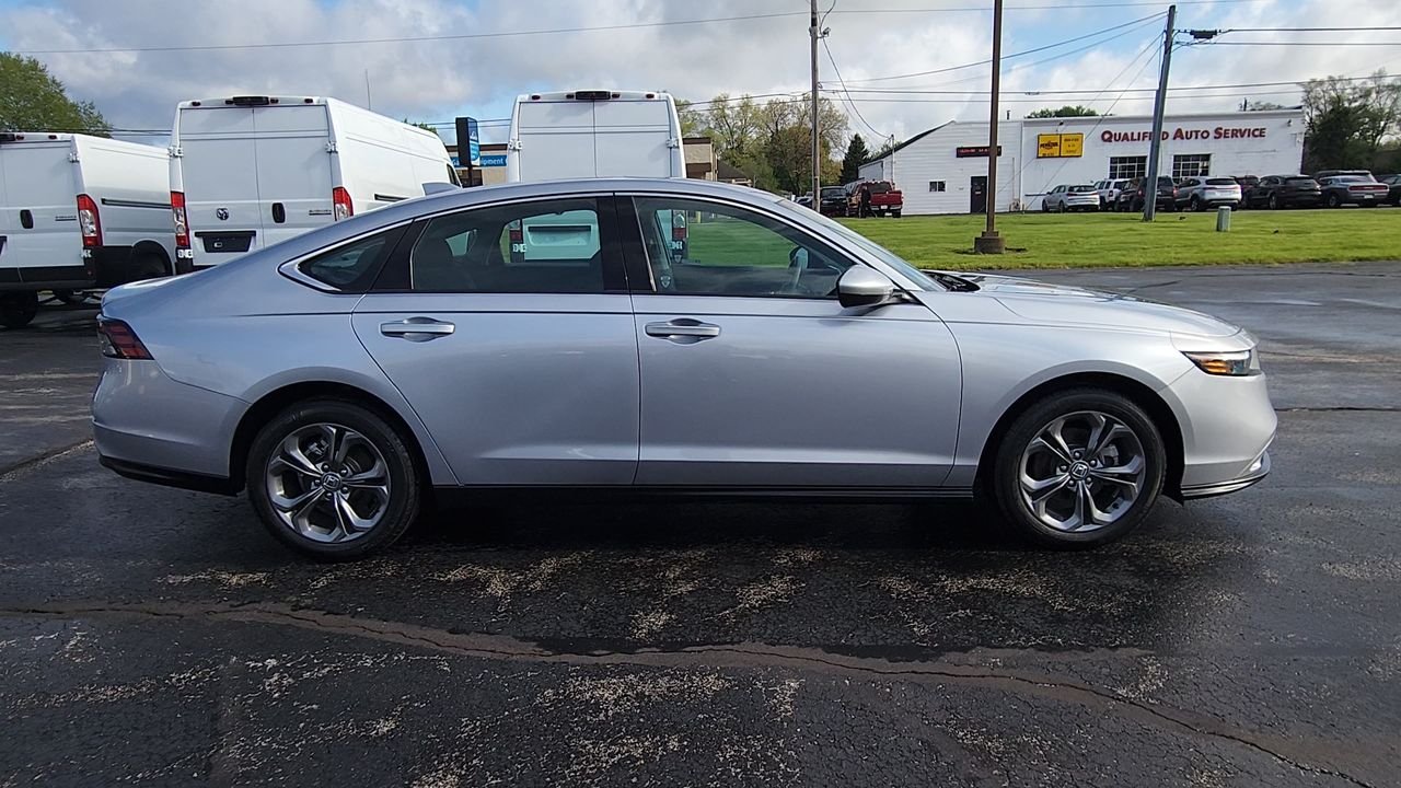 Used 2024 Silver Honda EX image 9