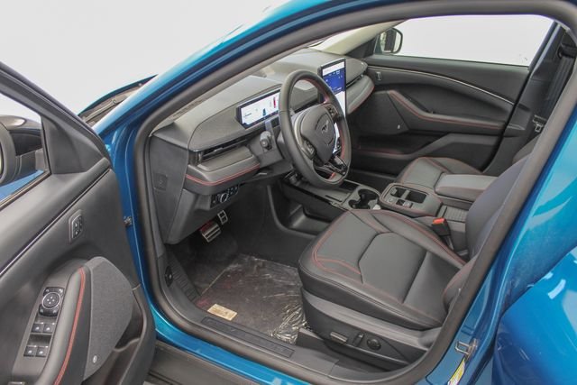 New 2026 Adriatic Blue Metallic Ford Premium image 13