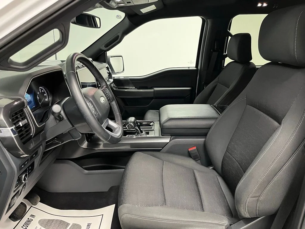 Used 2023 White Ford XLT image 21