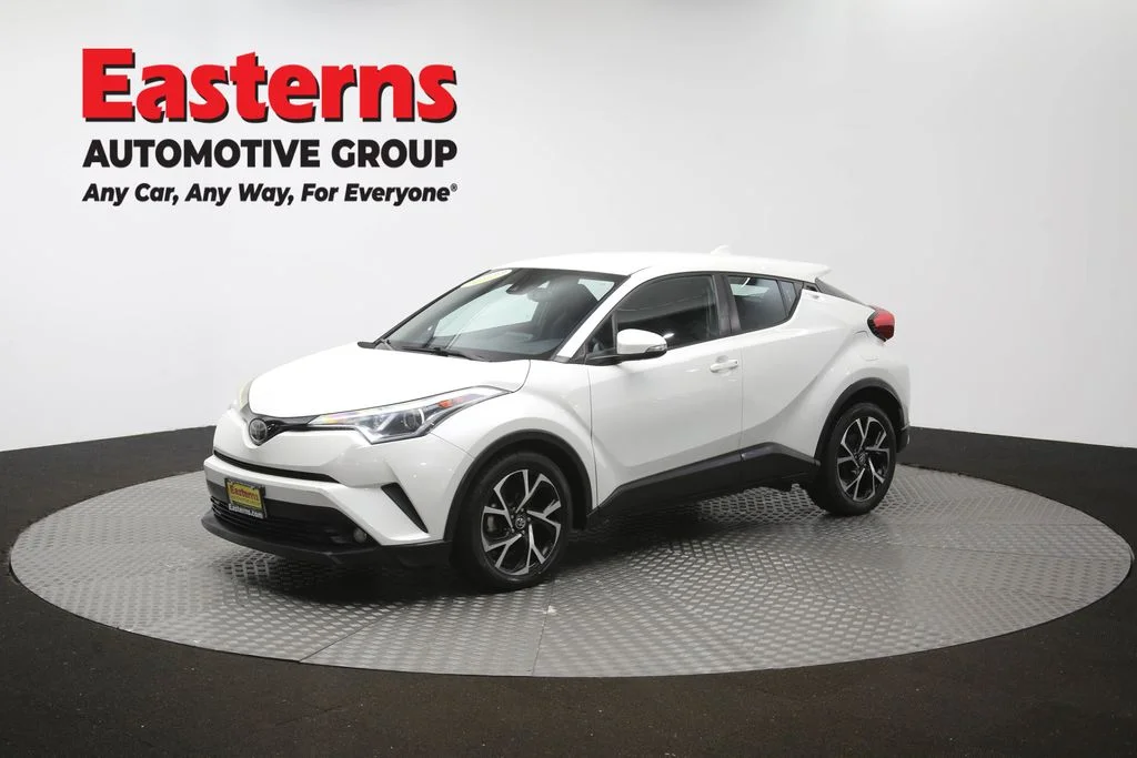 Used 2018 White Toyota XLE Premium image 56