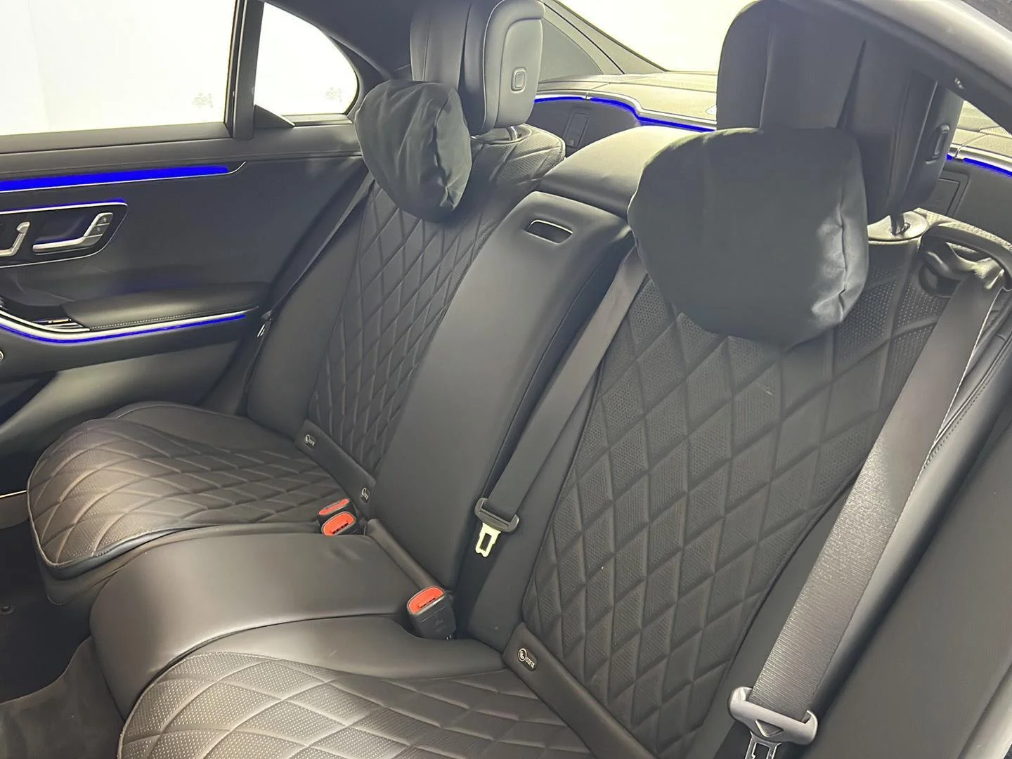 Used 2021 Black Mercedes-Benz S 580 image 4