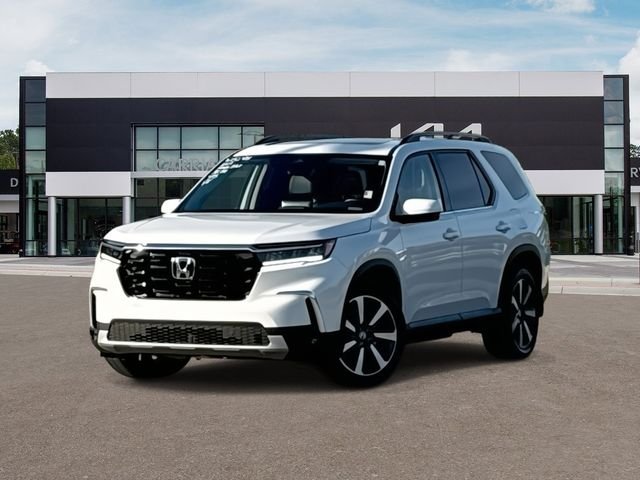 2024 Honda Pilot Touring AWD's photo