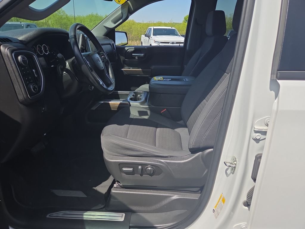 Used 2021 White Chevrolet RST image 26