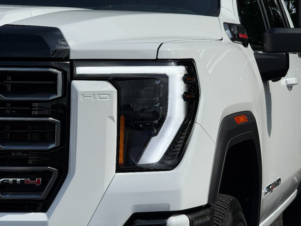 2025 GMC Sierra 2500HD AT4 - Photo 12