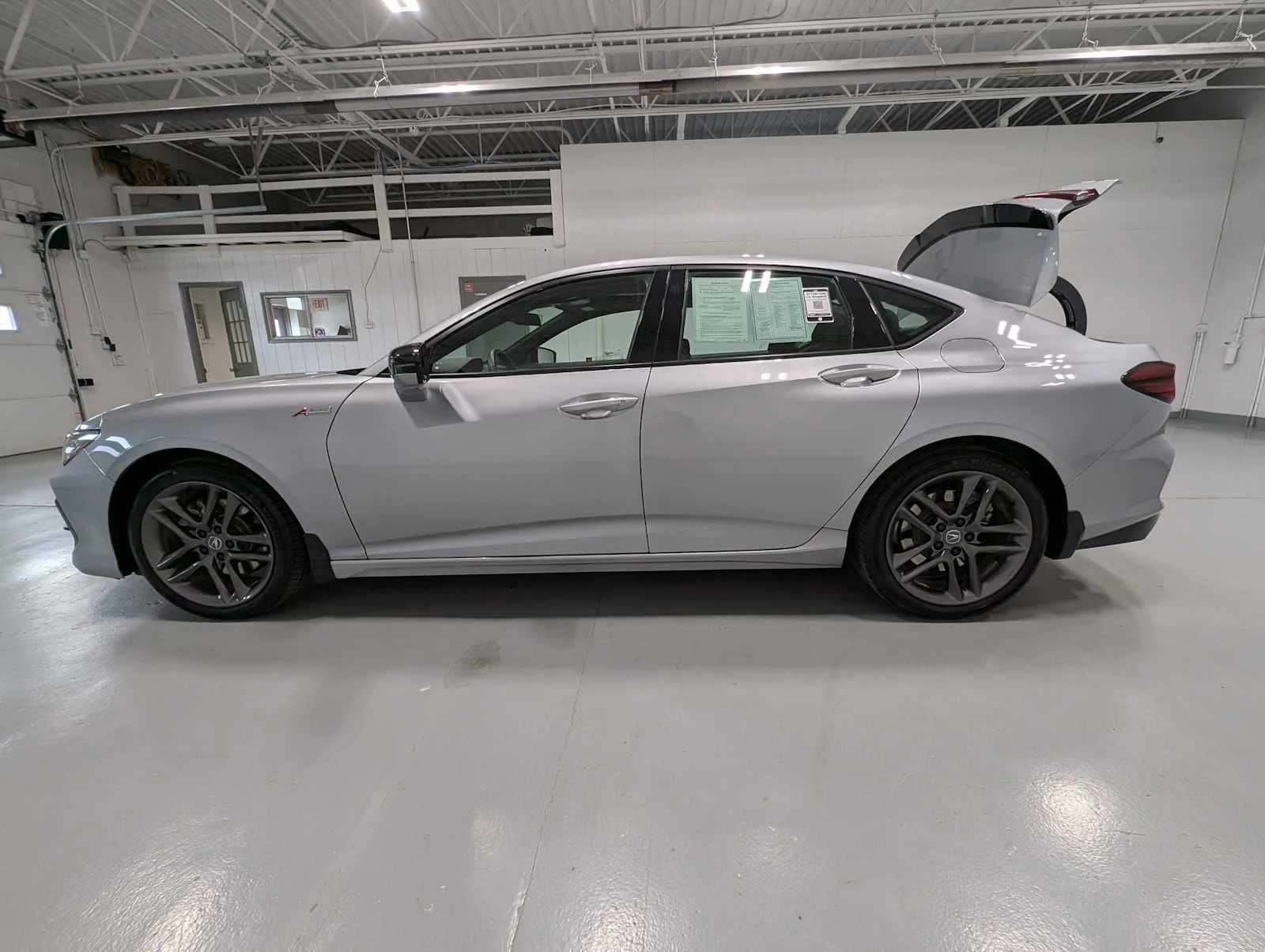Used 2025 Lunar Silver Metallic Acura w/A-Spec Package image 10