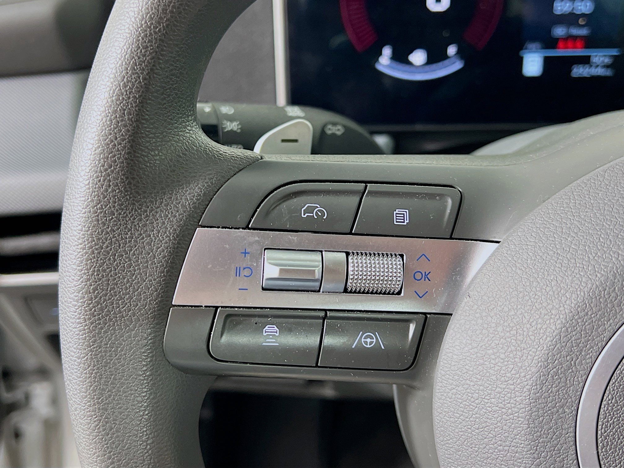 2025 Hyundai Sonata SEL - Photo 13