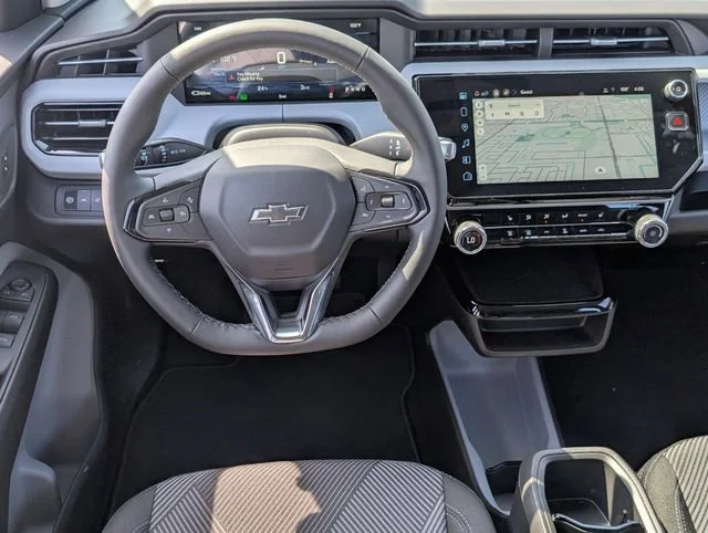 New 2027 Summit White Chevrolet LT image 9