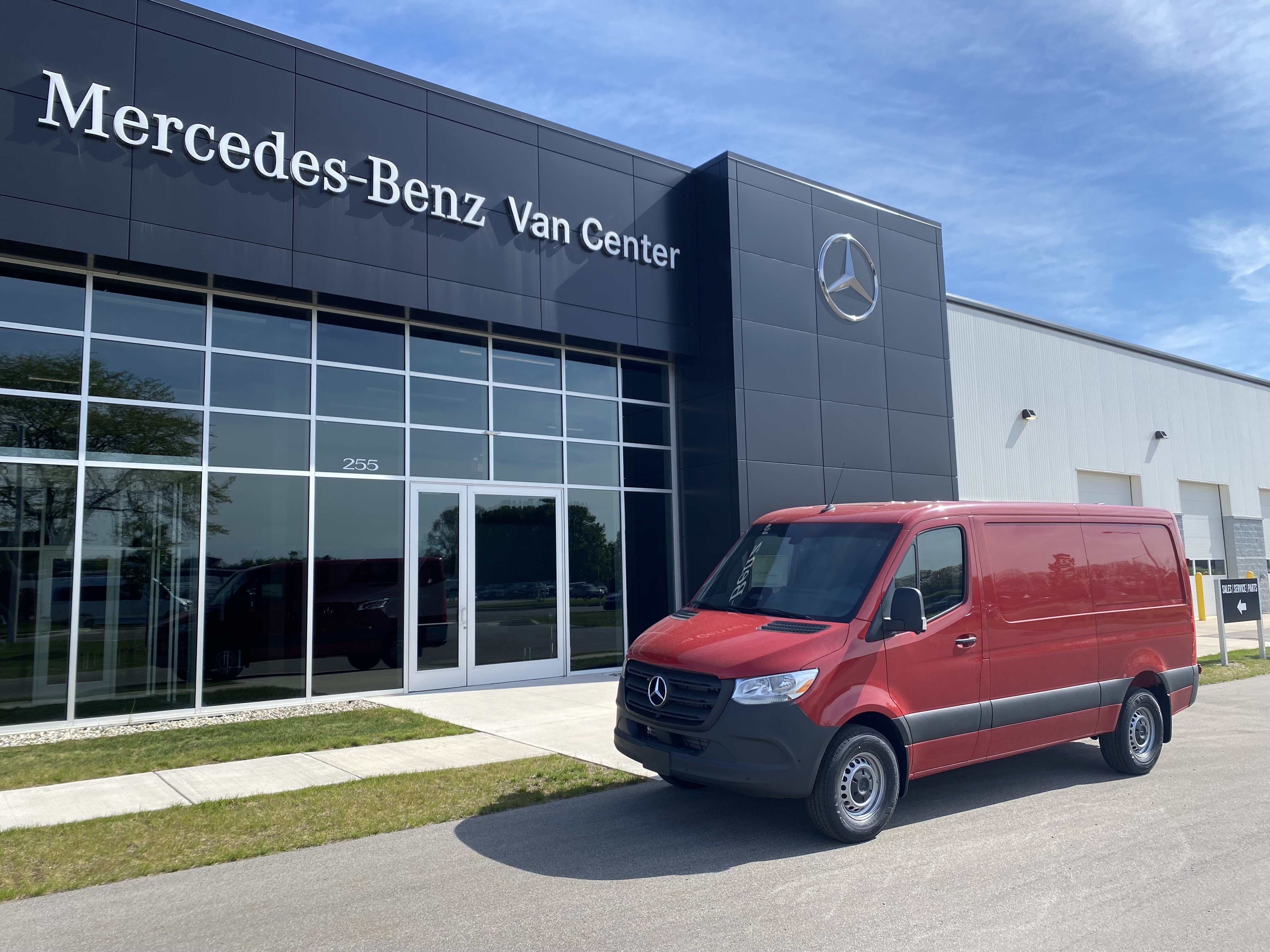 2026 Mercedes-Benz Sprinter 2500 144 WB's photo