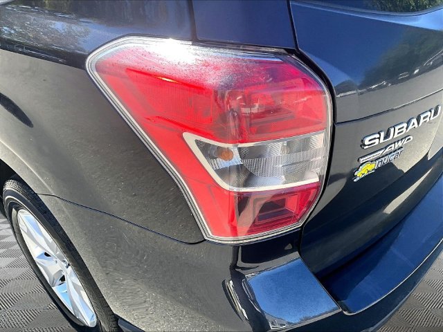 Used 2015 Gray Subaru 2.5i Premium image 33