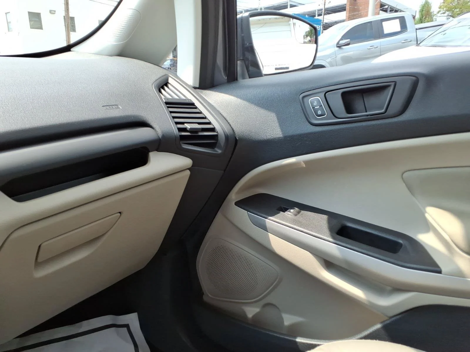 Used 2022 Smoke Metallic Ford S image 28