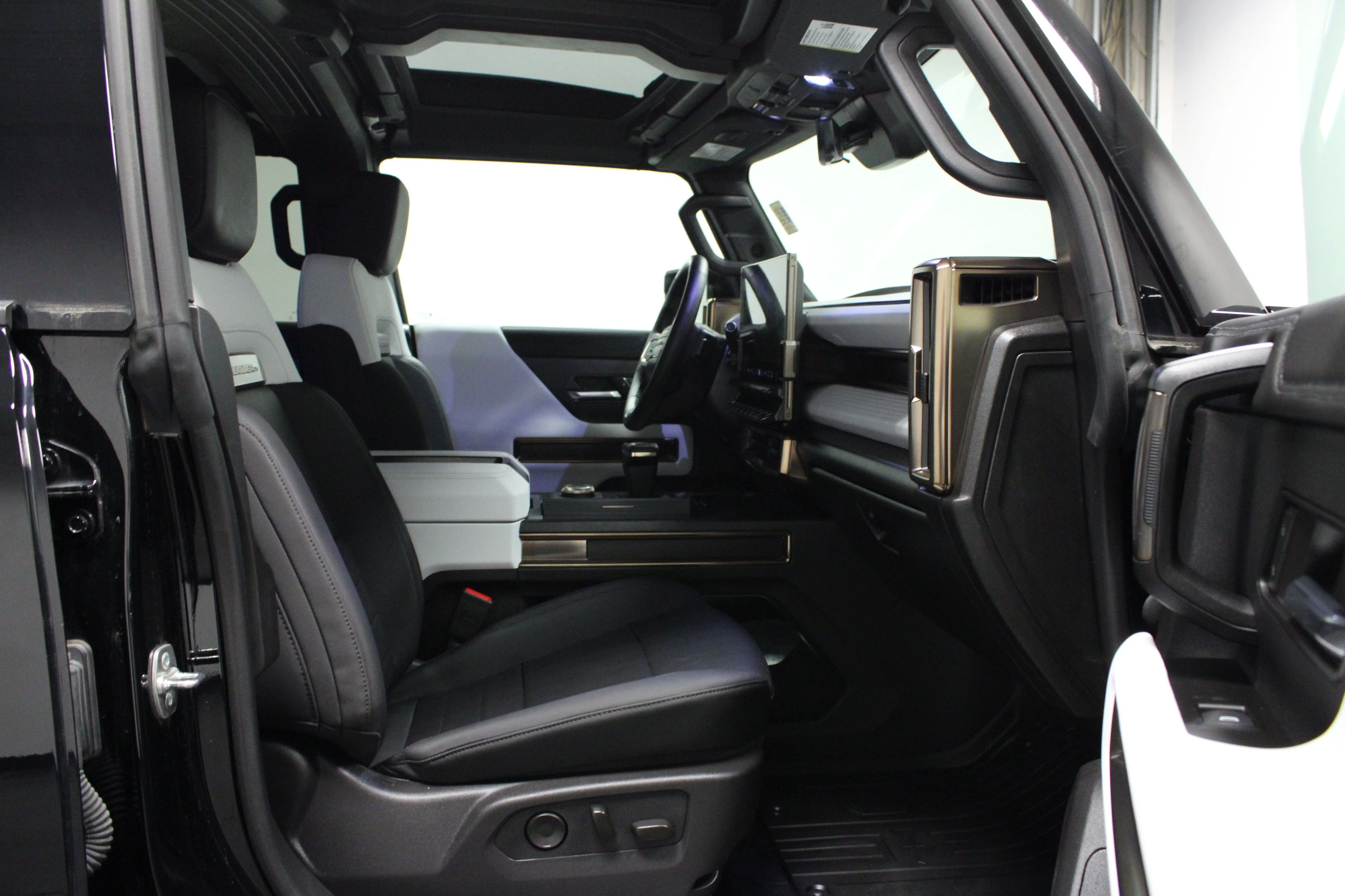 Used 2024 Void Black GMC 3X image 16