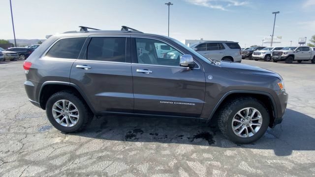 Used 2015 Gray Jeep Limited image 9
