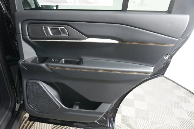 New 2026 Agate Black Metallic Ford Tremor® image 32