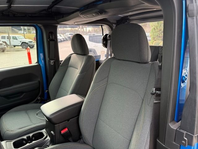 New 2026 Hydro Blue Pearlcoat Jeep Sport image 13