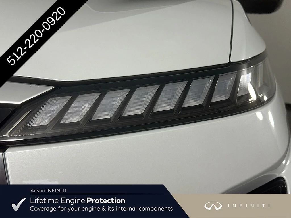 New 2027 RADIANT WHITE INFINITI LUXE image 42
