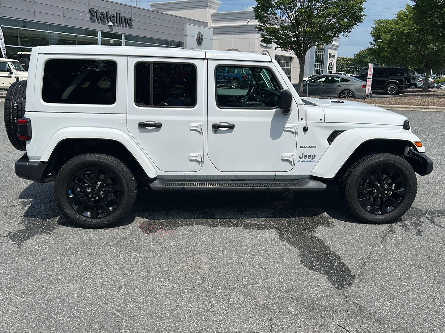 Used 2023 Bright White Clearcoat Jeep Sahara image 6
