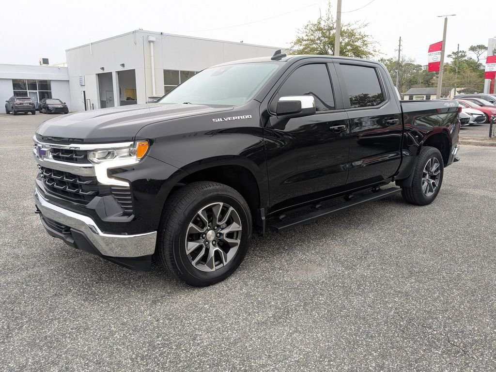 2024 Chevrolet Silverado 1500 LT - Photo 8